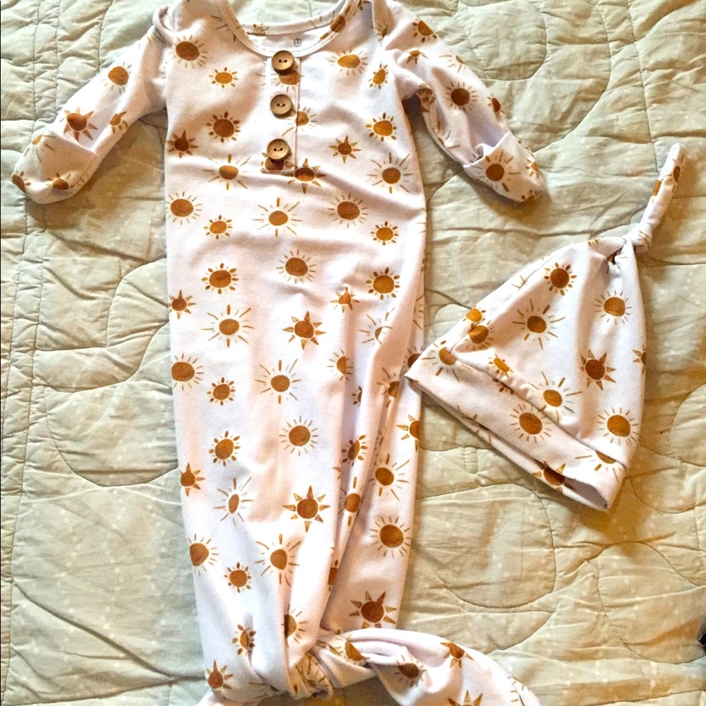 Desert sun knotted gown with matching hat